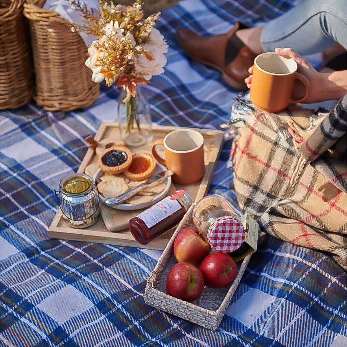 Billabong Waterproof Picnic Blanket Check - 2 Pack