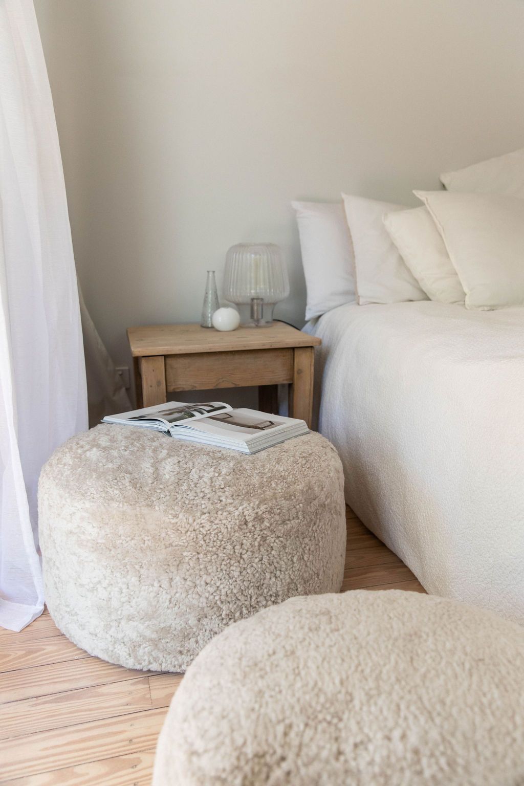Sheepskin Curly Ottoman Circle 50cm