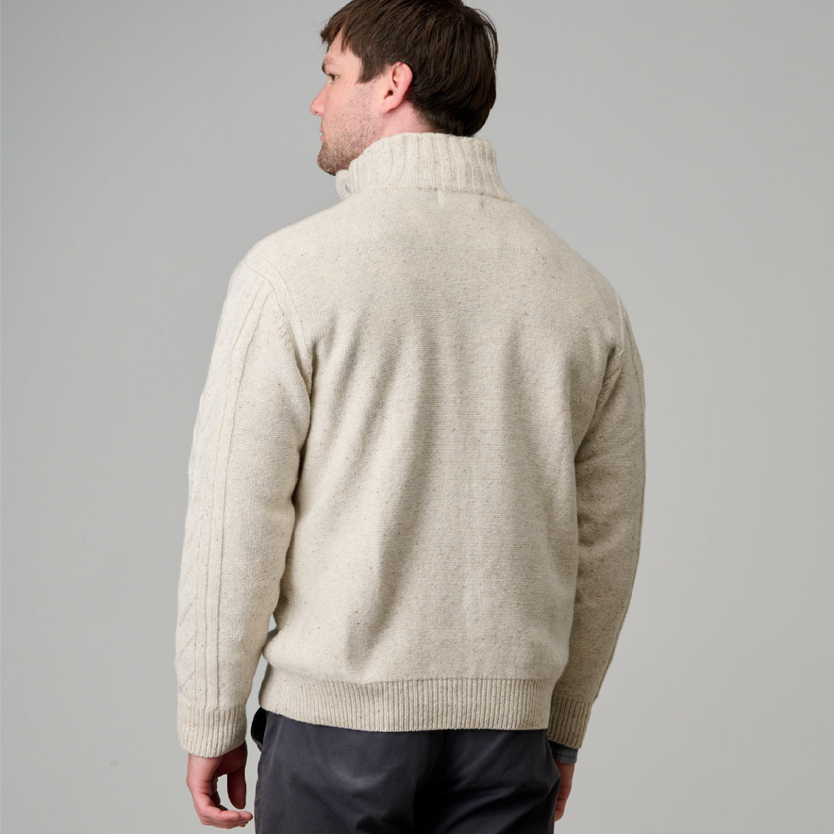 Ansett 100% Australian Pure New Wool Button Collar