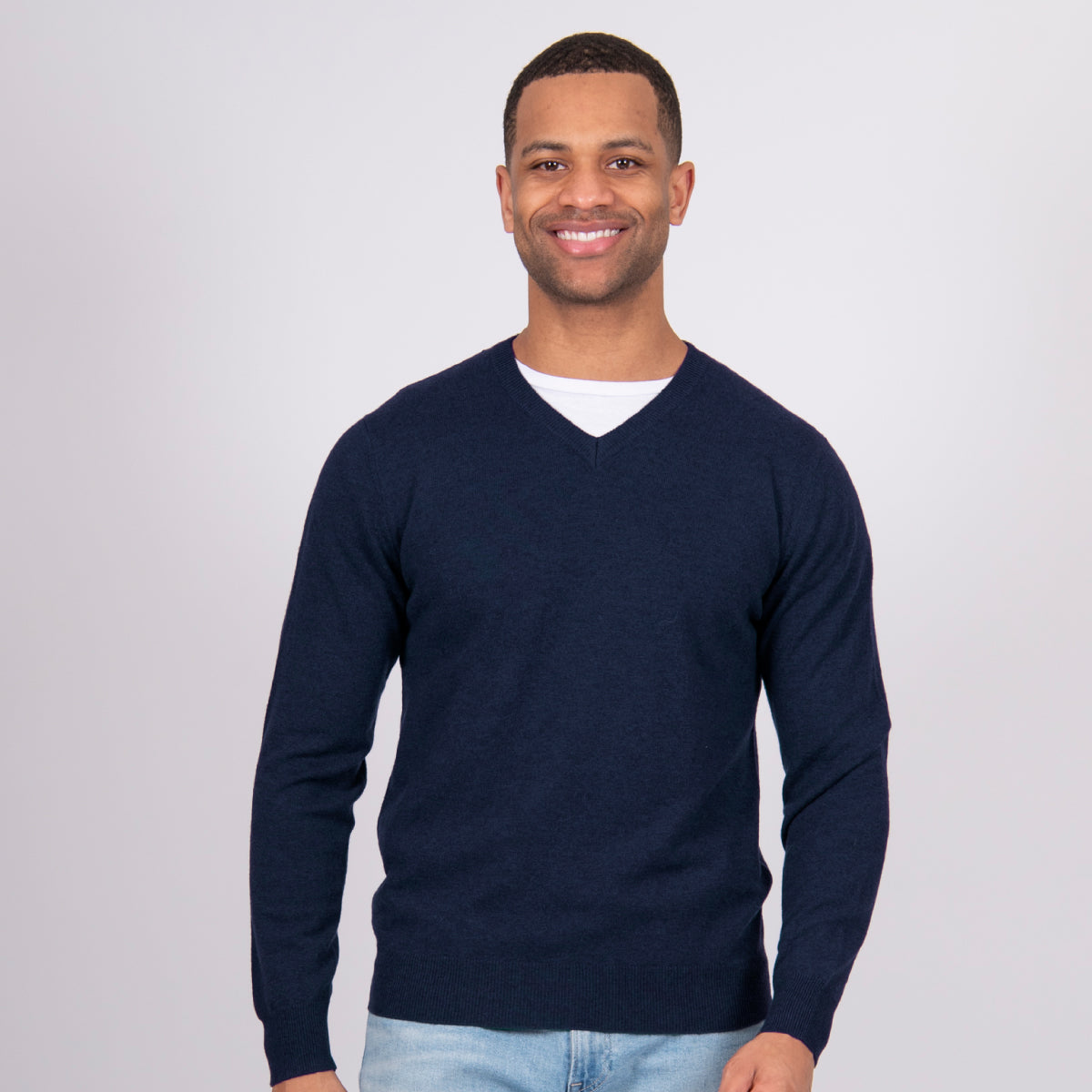 Merino Cashmere Essential Vee Pullover