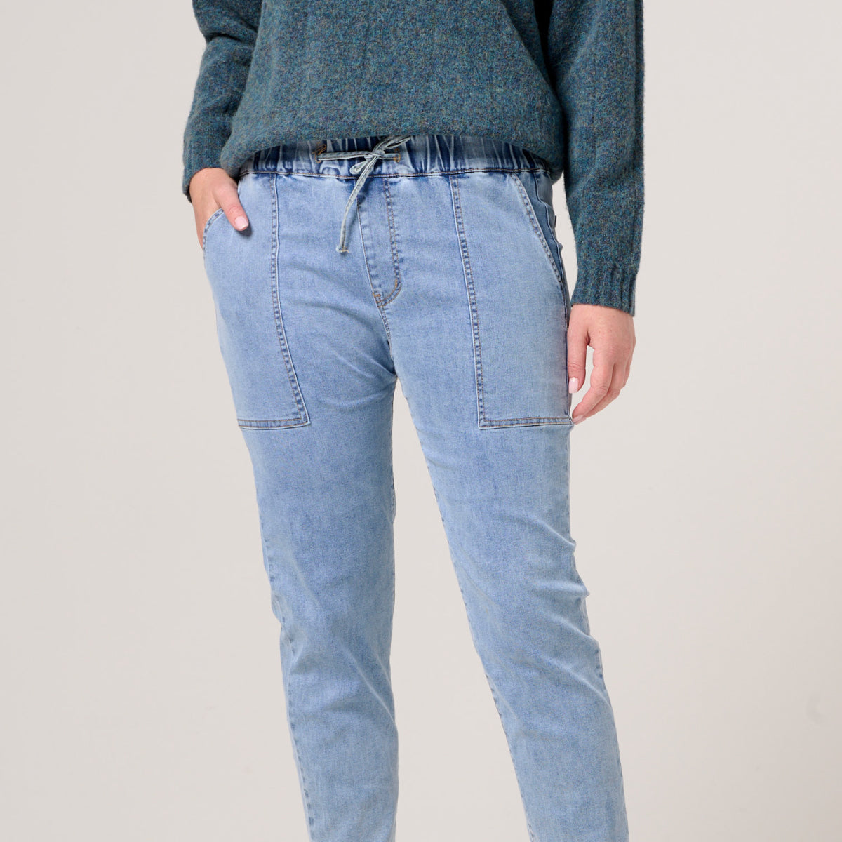 Jogger Denim Pant
