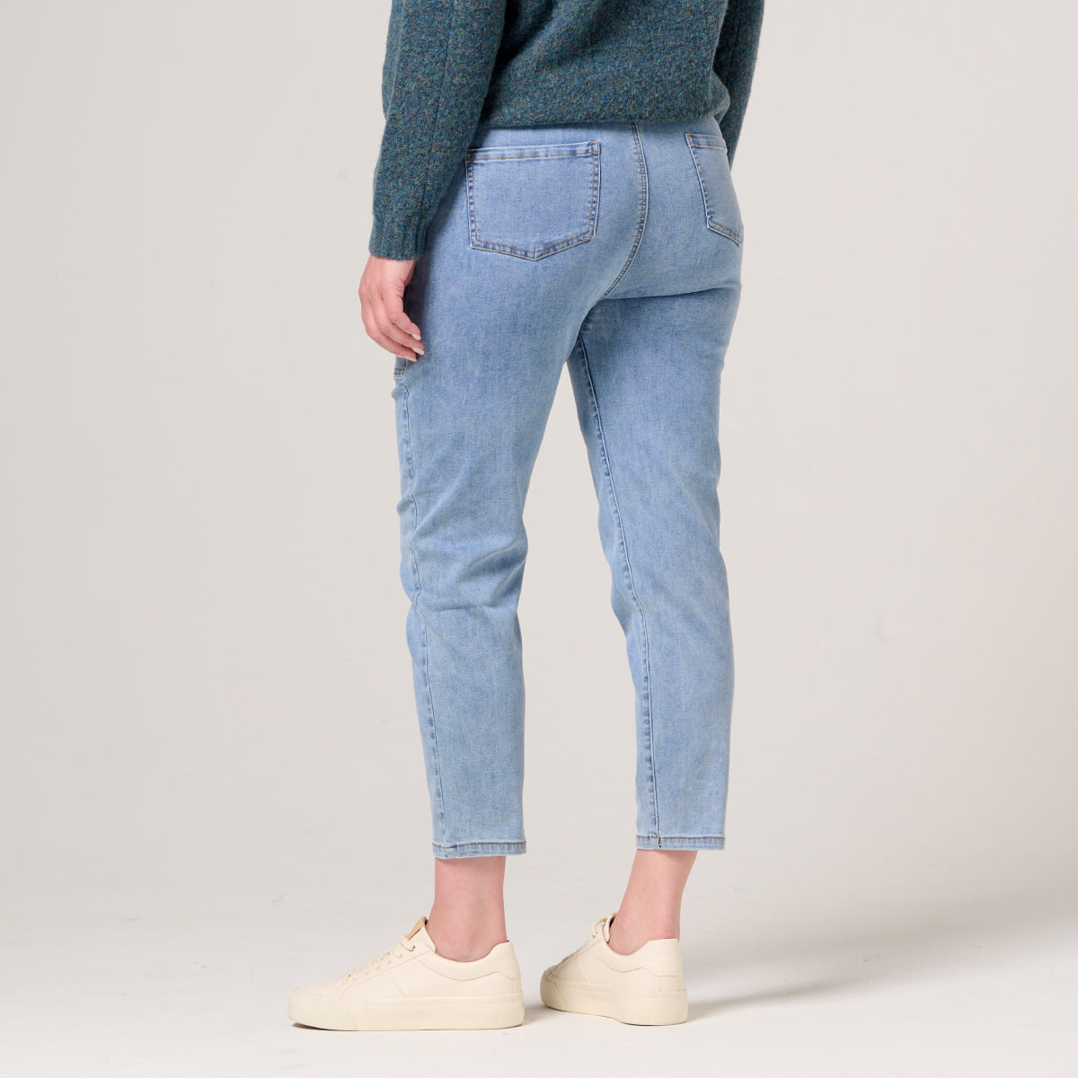 Jogger Denim Pant