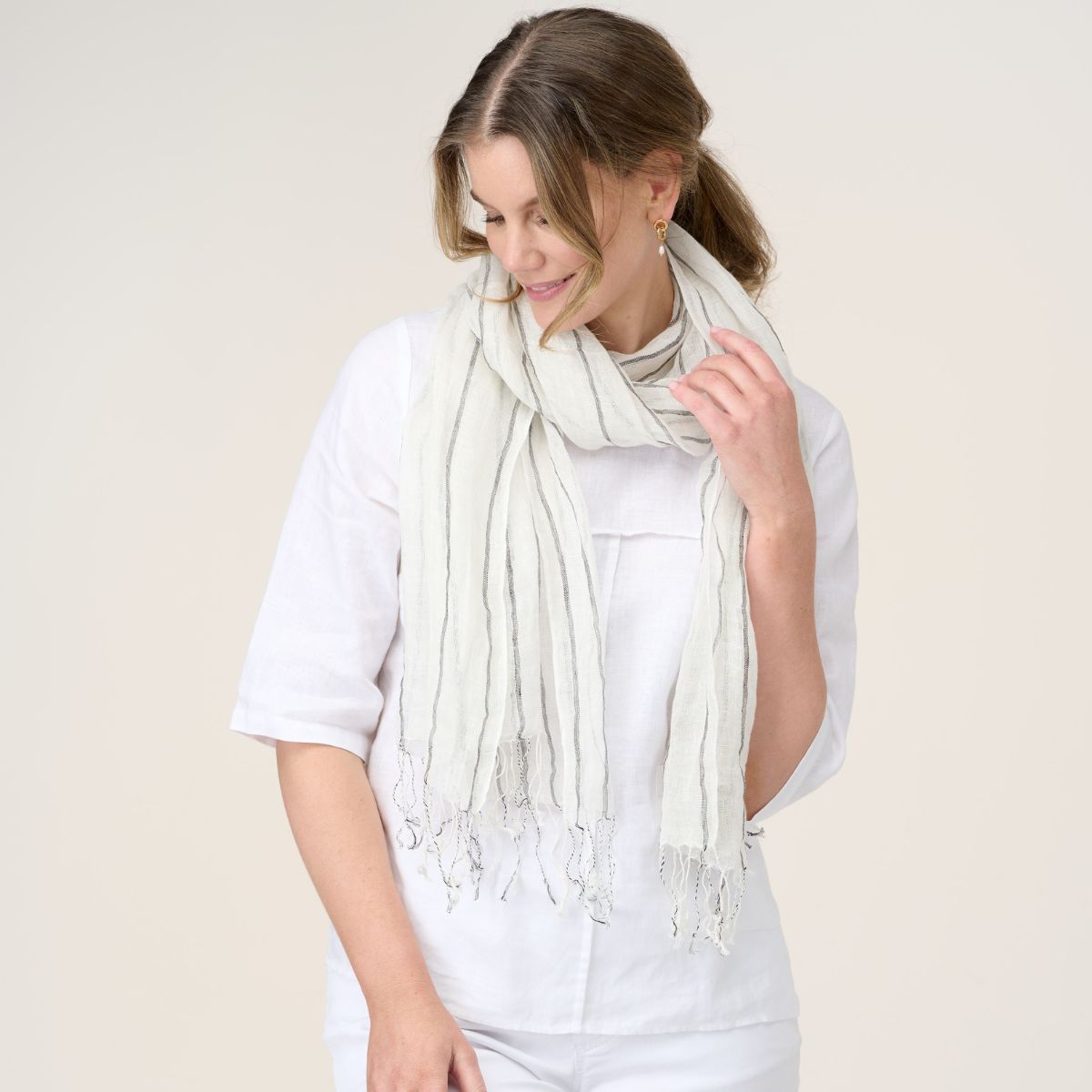 100% Linen Grid Scarf