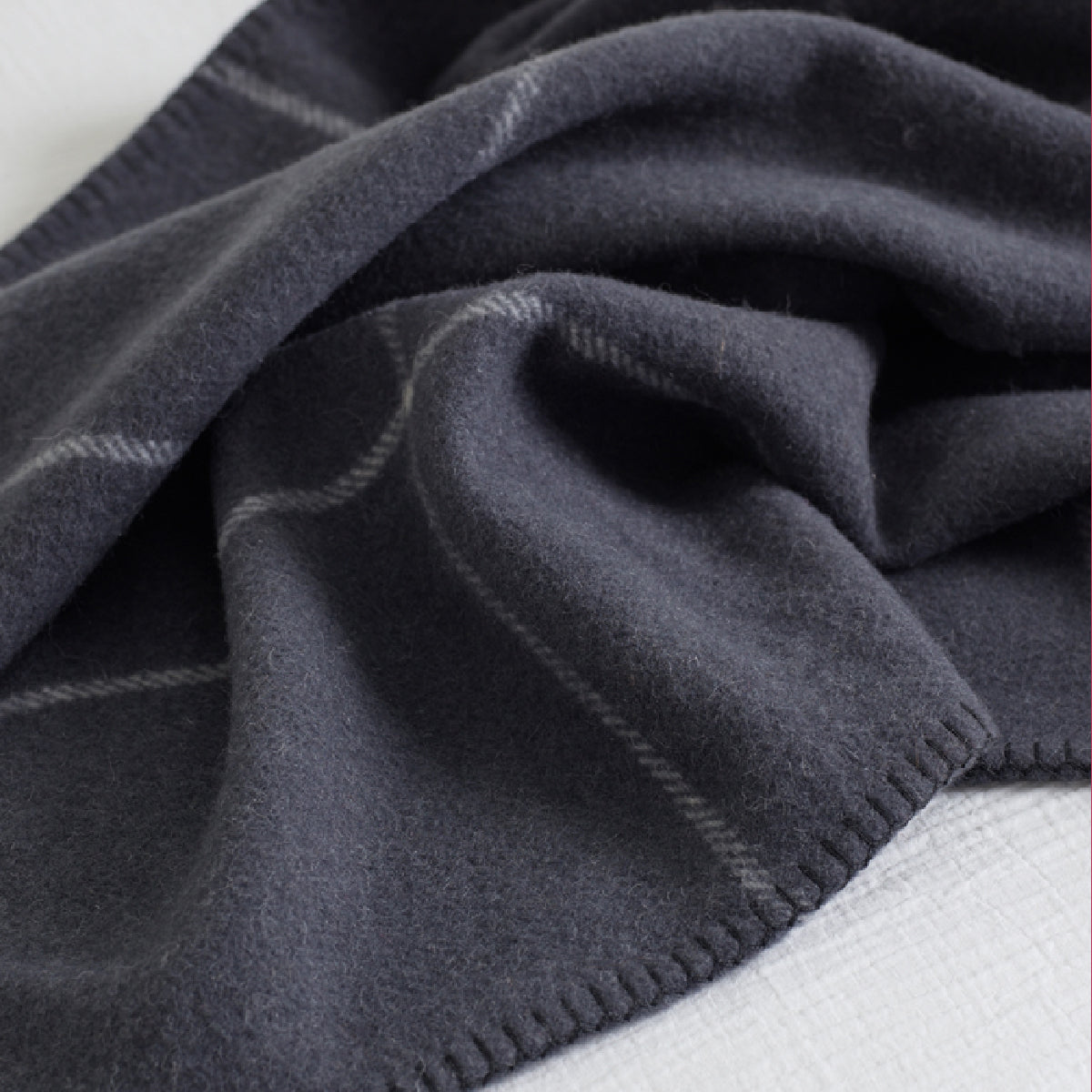 Fine Merino Wool Stitch Check Throw