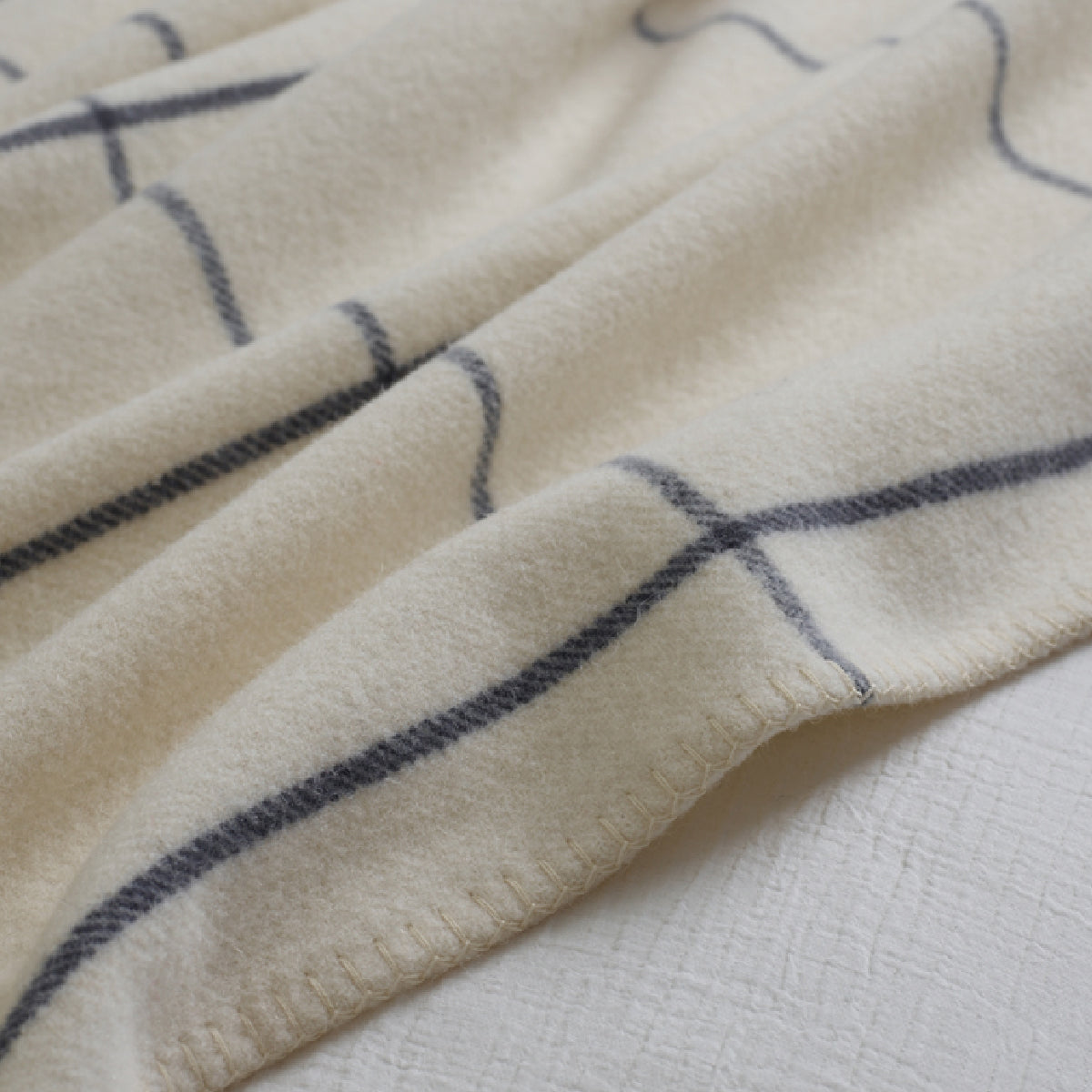 Fine Merino Wool Stitch Check Throw