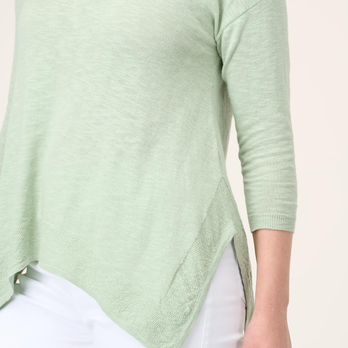 3/4 Sleeve Handkerchief Pullover