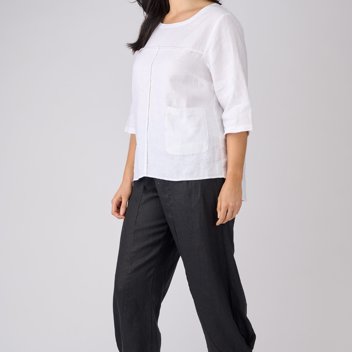 Linen 3/4 Sleeve Seam Detail Top