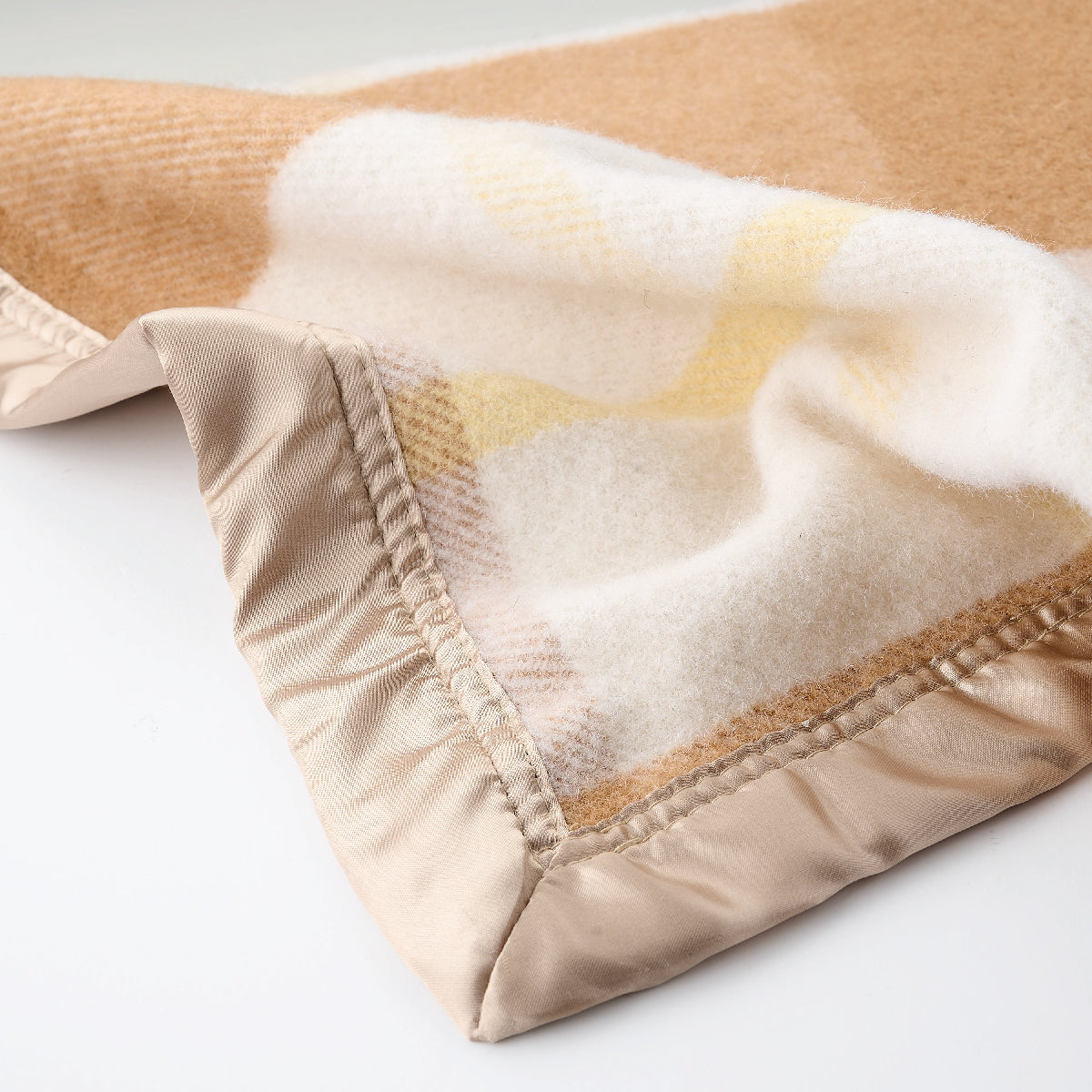 Essential Merino Wool Blanket Check