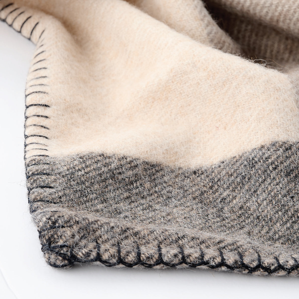 Premium Australian Alpaca Wool Blanket Springmount