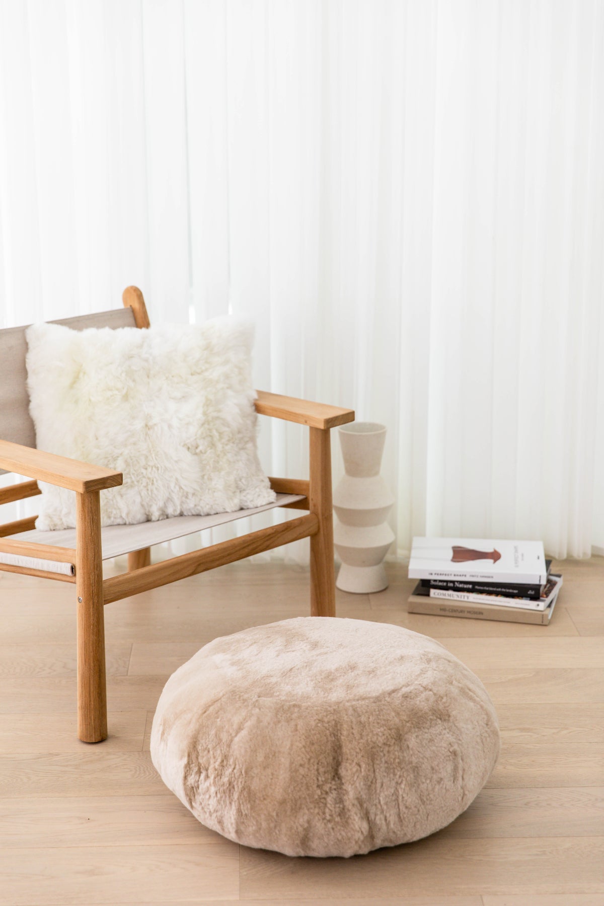 Sheepskin Ottoman Circle 60cm