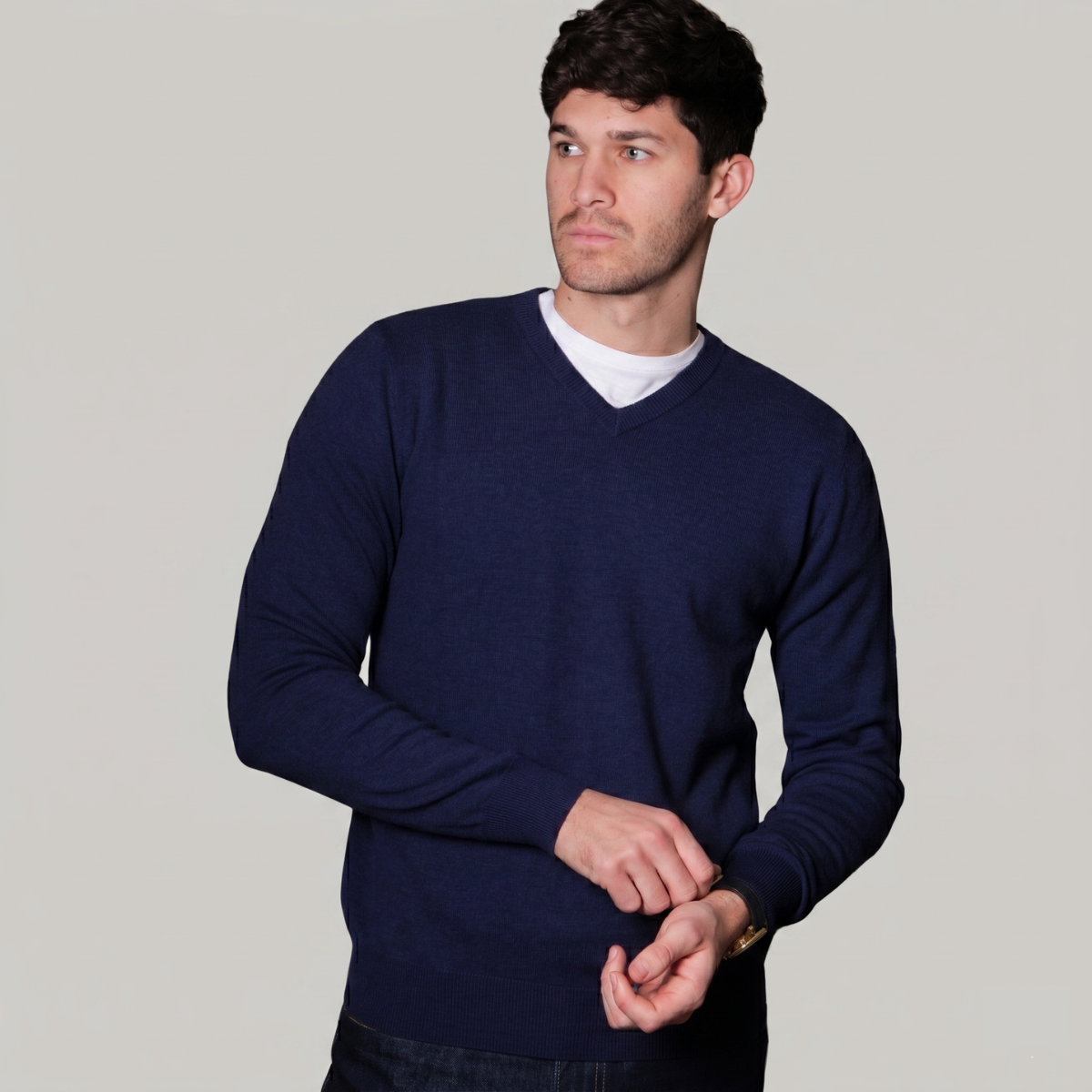 Merino Cashmere Essential Vee Pullover