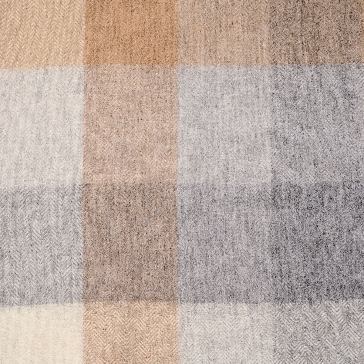 100% Lambswool Check Scarf