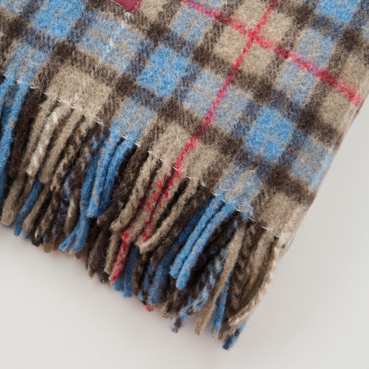 Billabong Fringed Throw Blanket Check