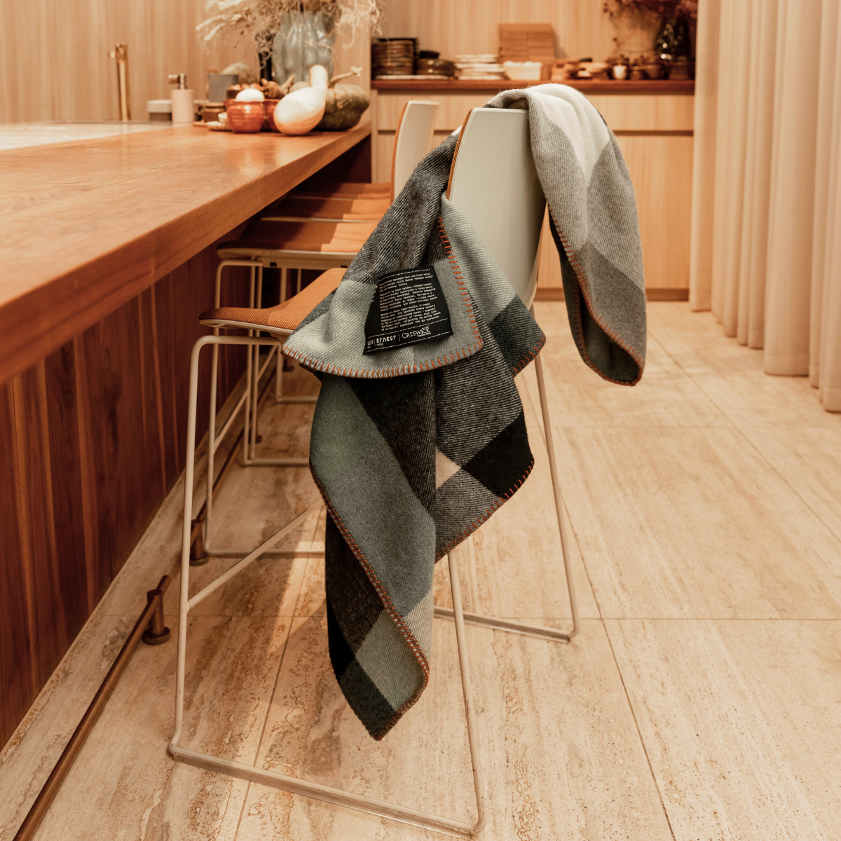 Vera Alpaca Springmount Blanket Stitch Throw Rug