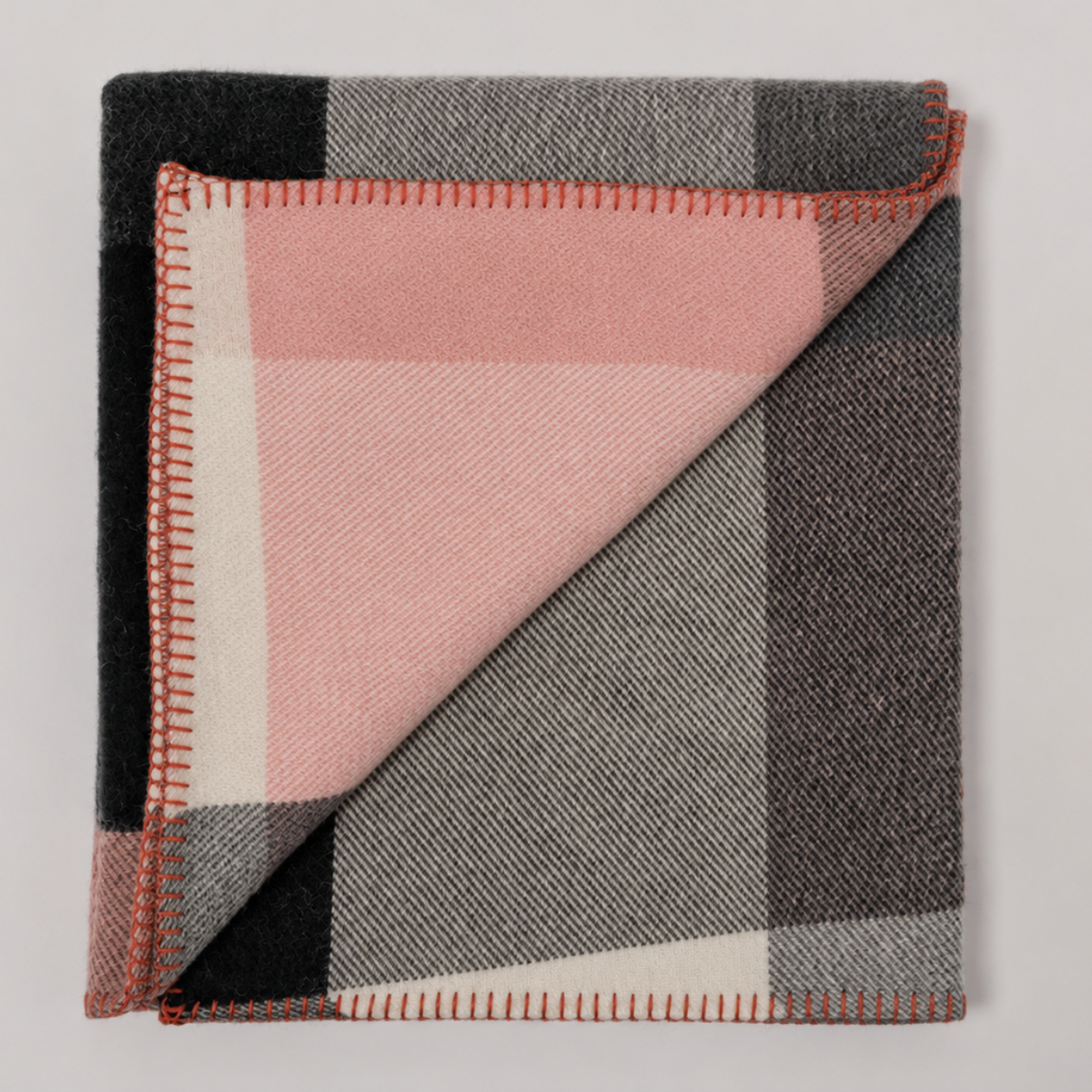Vera Alpaca Springmount Blanket Stitch Throw Rug