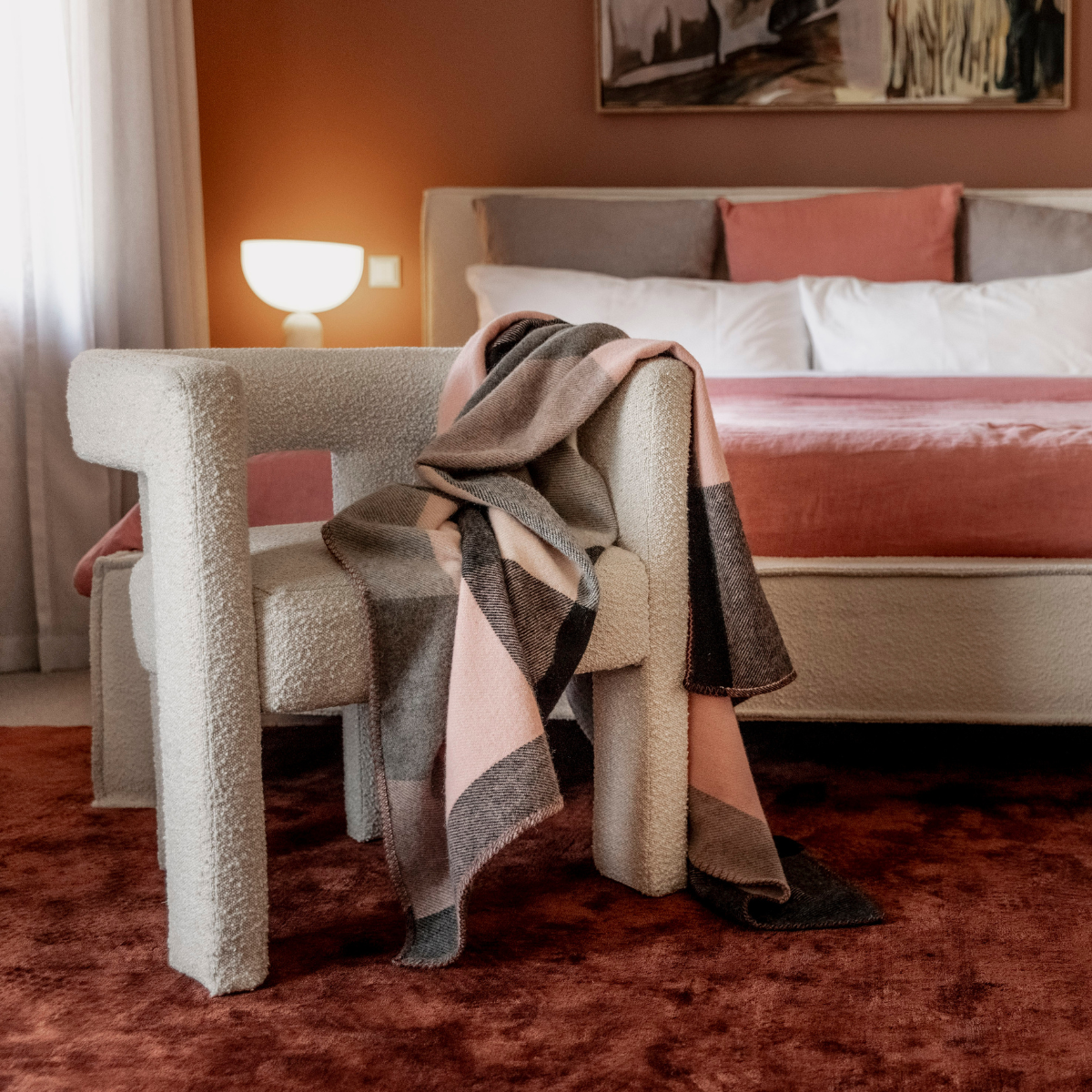 Vera Alpaca Springmount Blanket Stitch Throw Rug