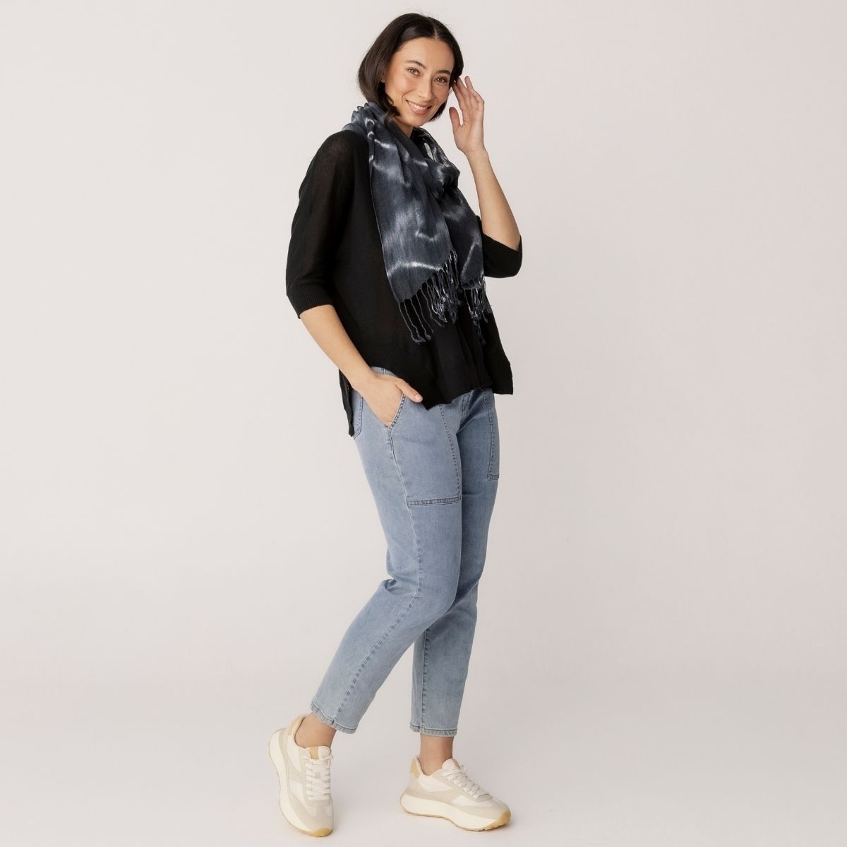 Linen Cotton 3/4 Sleeve V Neck Swing Top