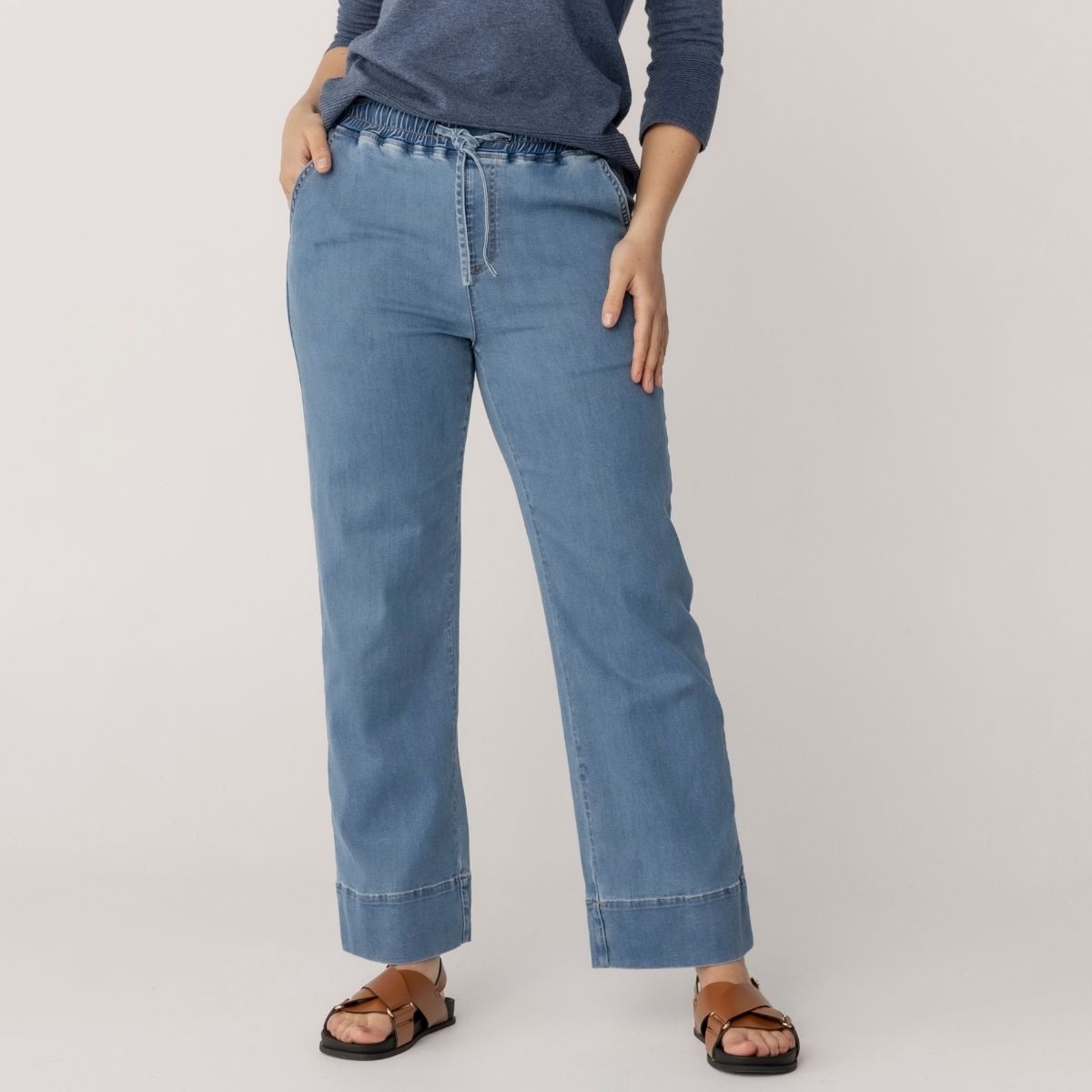 Relaxed Wide Leg Denim Pants
