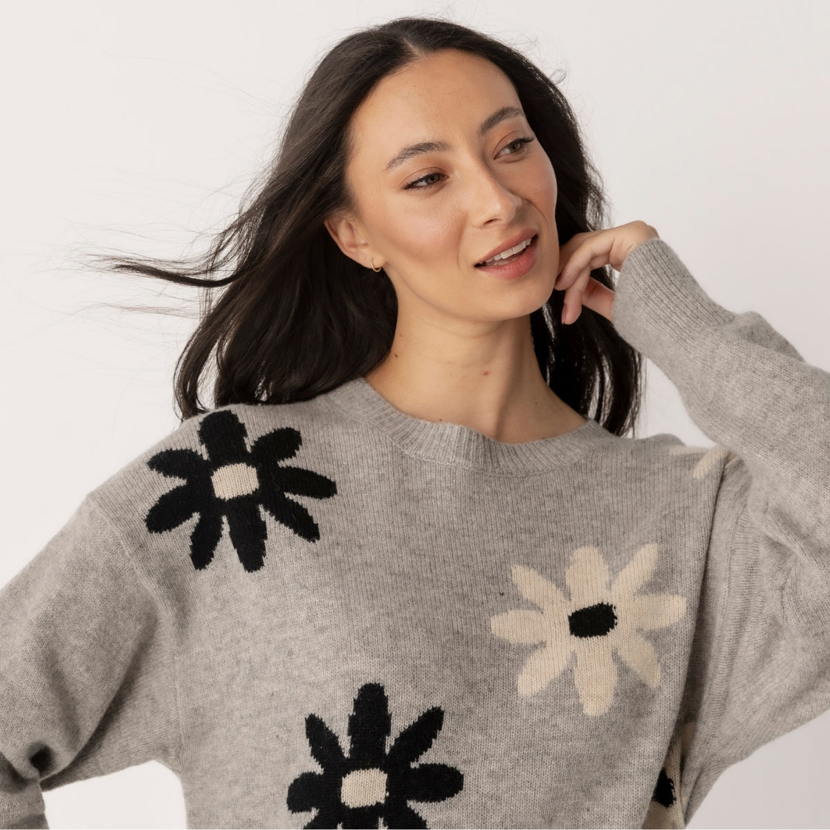 Lambswool Relaxed Fit Flower Jumper