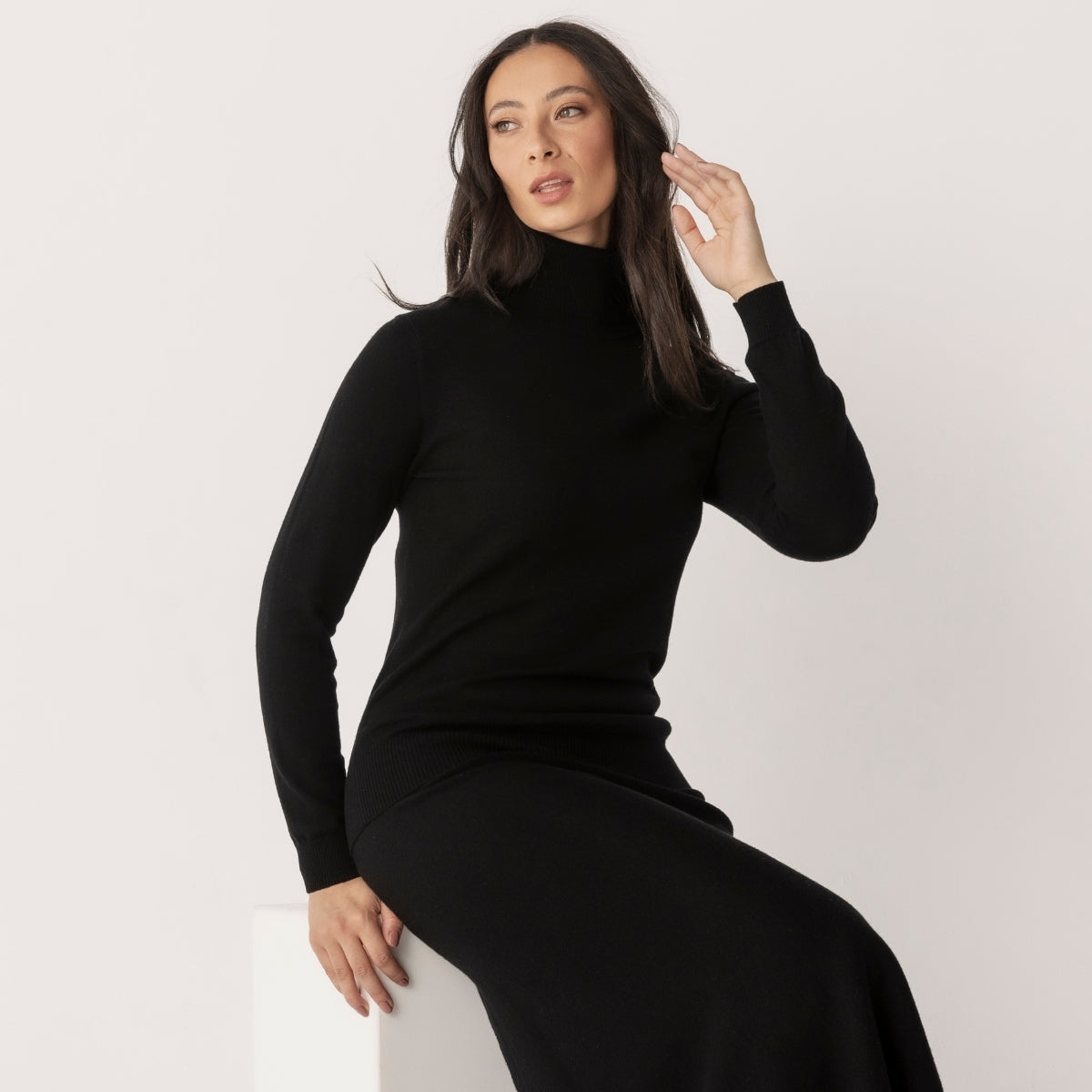 Wool Cashmere Roll Neck Jumper