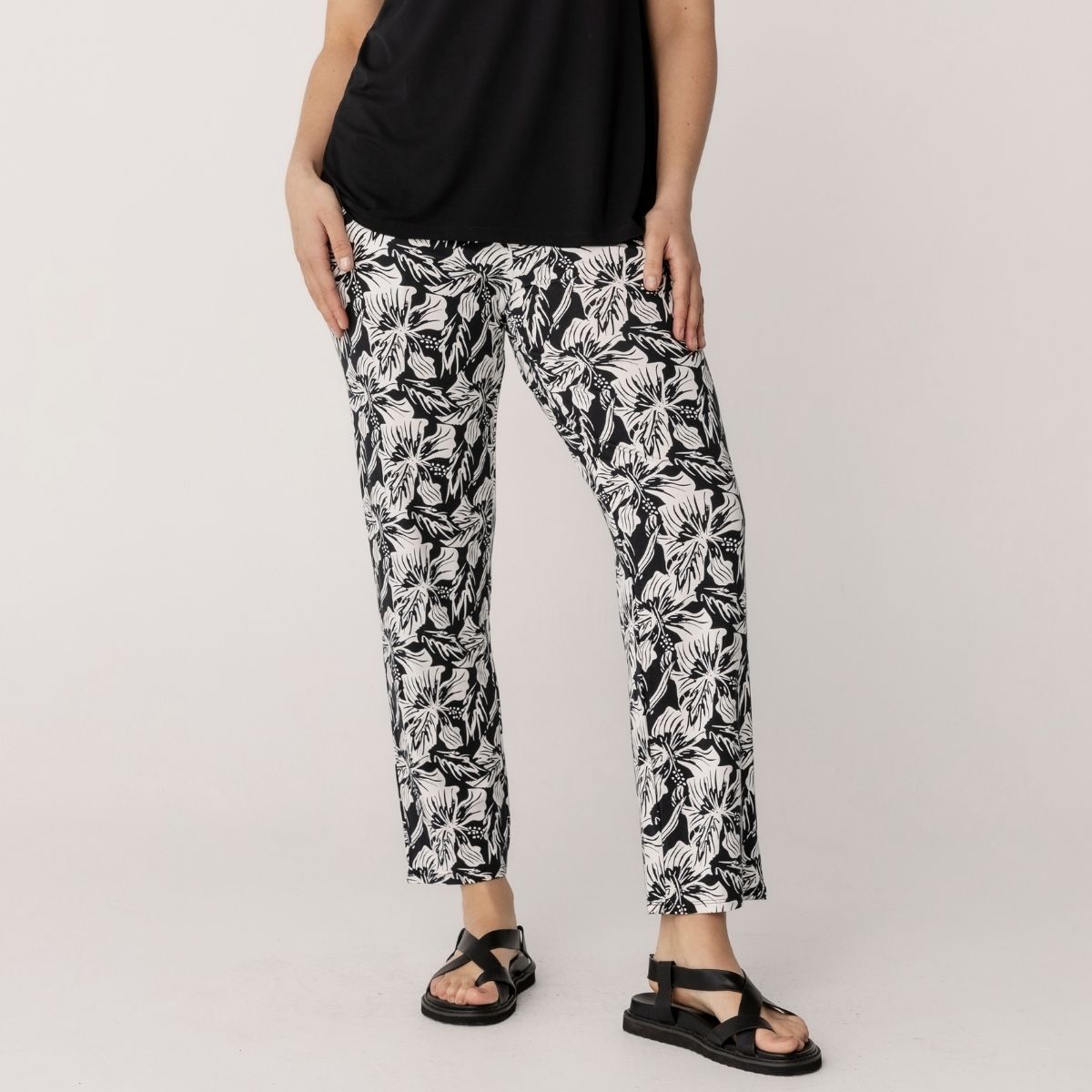 Bamboo Relaxed Pants 7/8
