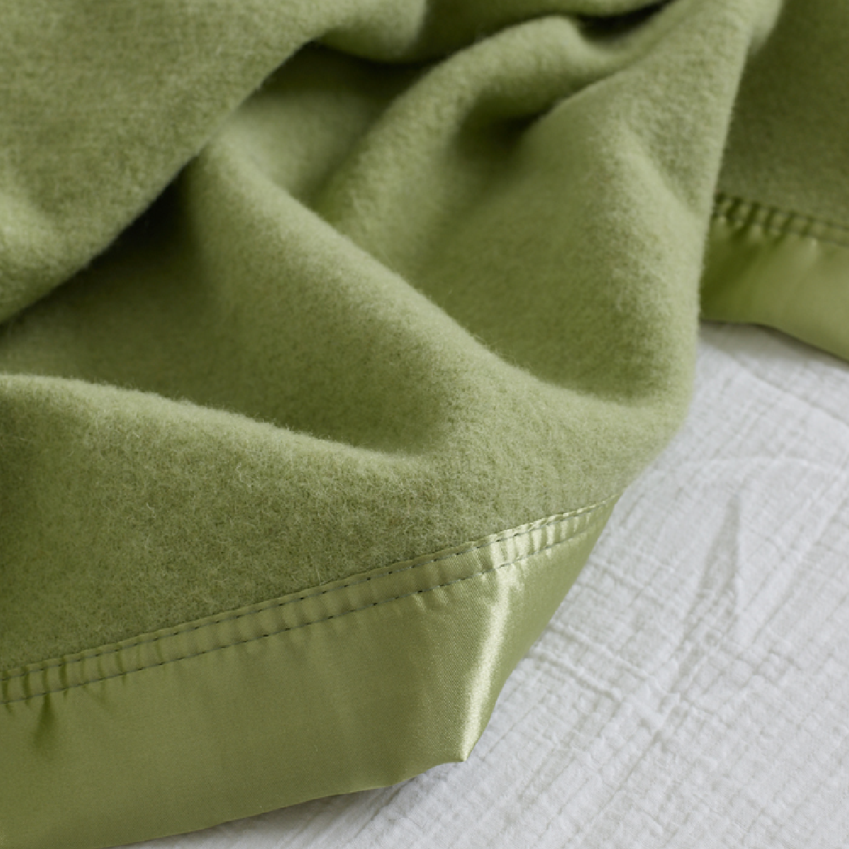 Essential Merino Wool Blanket