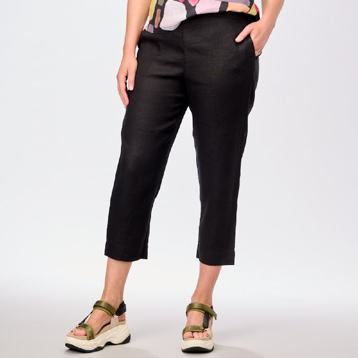 7/8 Flat Front Narrow Leg Pants