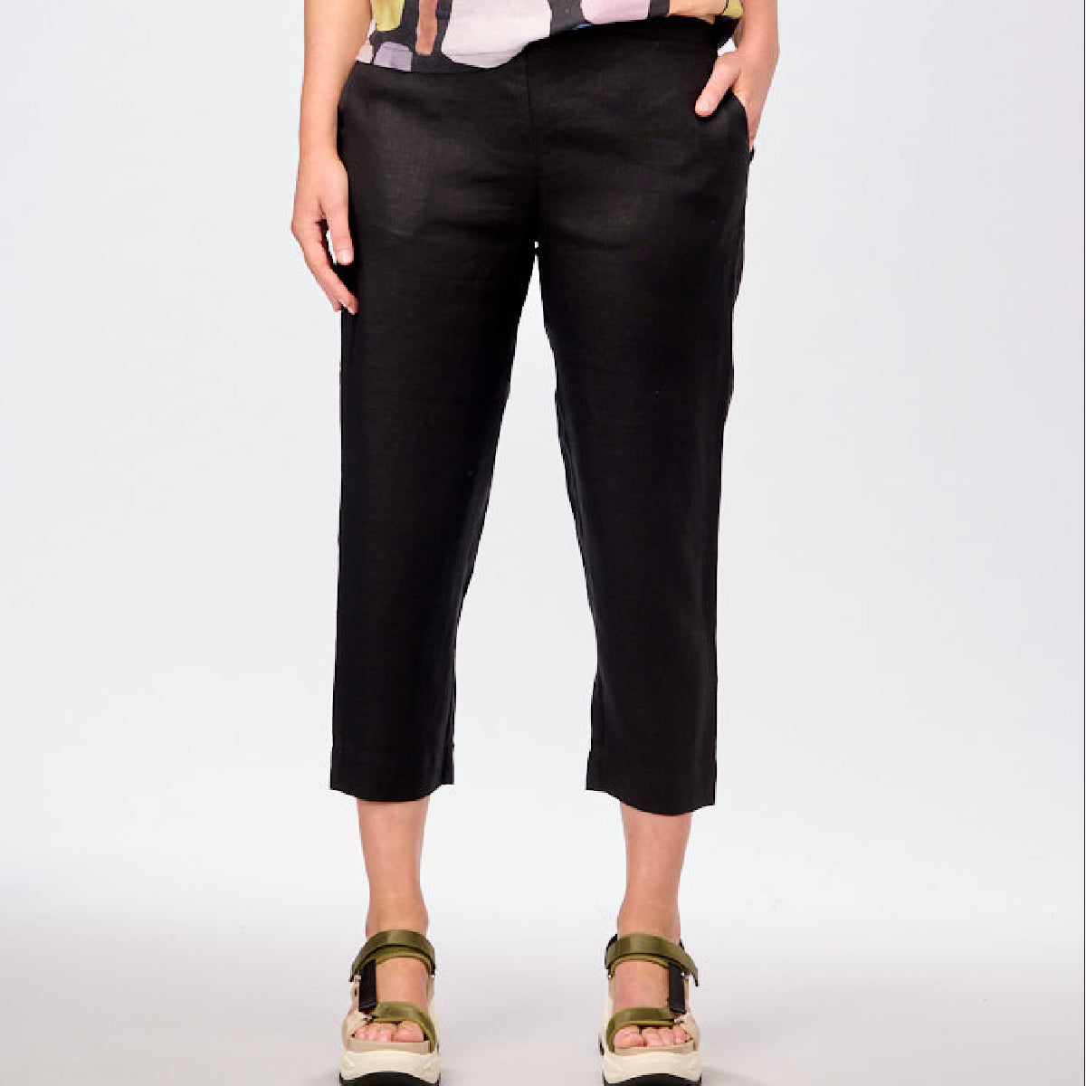 7/8 Flat Front Narrow Leg Pants